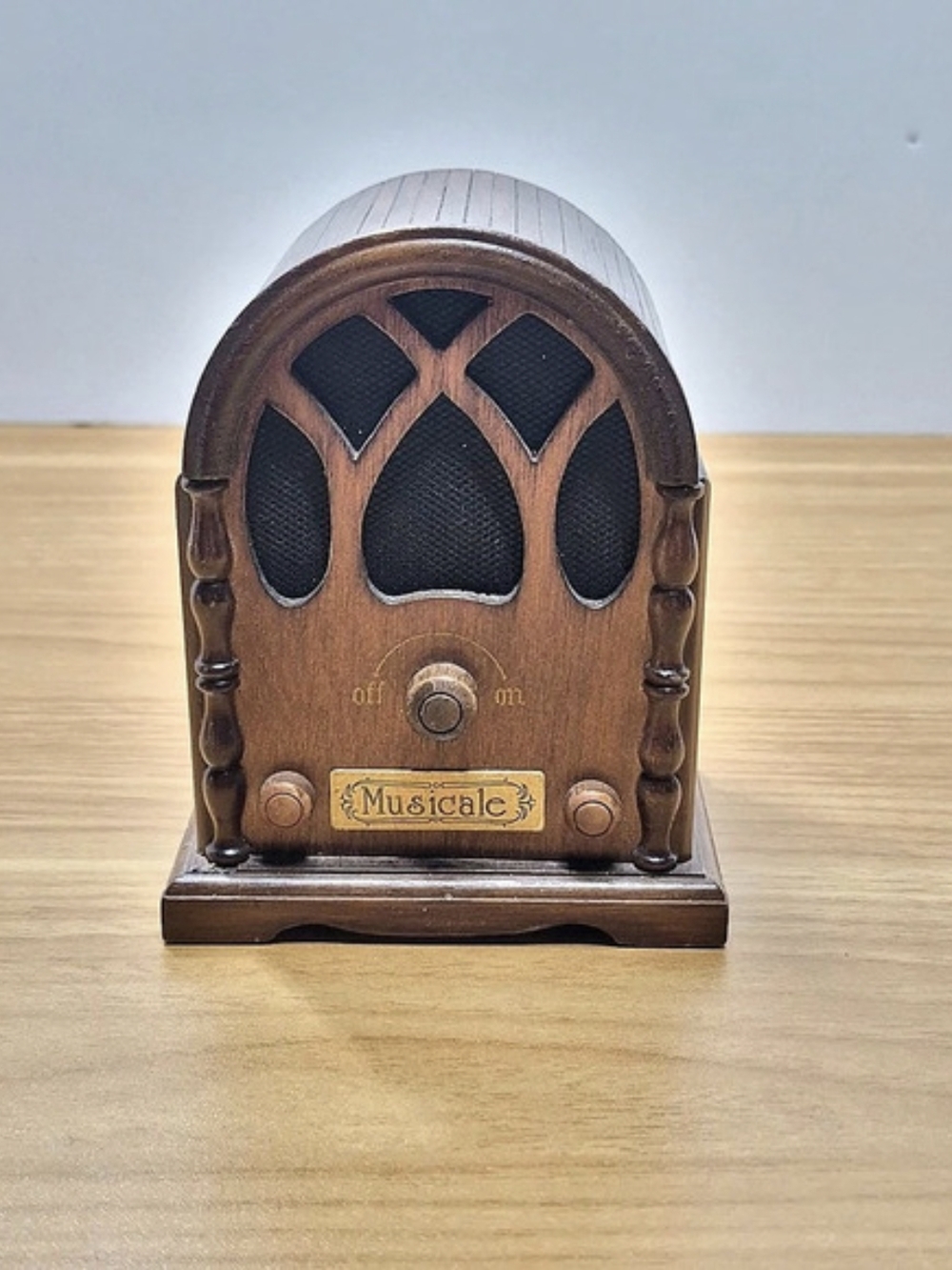 Vintage Berkeley Designs Musicale Wood Cathedral Radio Music Box Those Were Days